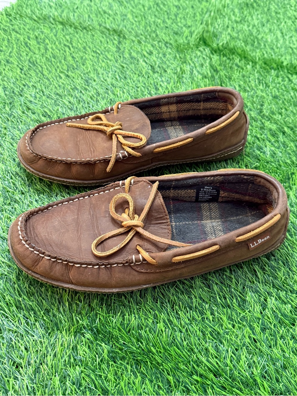 L.L. Bean Handsewn Slippers Flannel Lined Brown Leather Moccasins Men’s 8